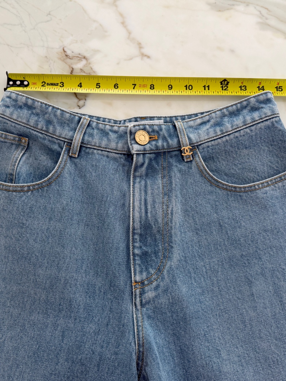 CHANEL 26A CC BLUE WASH BAGGY JEANS SIZE FR 36 / US 4 NWTS! - Picture 9 of 16